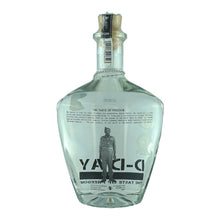 Load image into Gallery viewer, D-Day Gin + Holzkiste | 40,44% - 0,7L