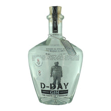 Load image into Gallery viewer, D-Day Gin + Holzkiste | 40,44% - 0,7L